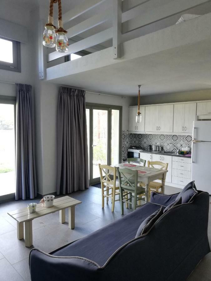 Thea Houses Milina Exterior foto